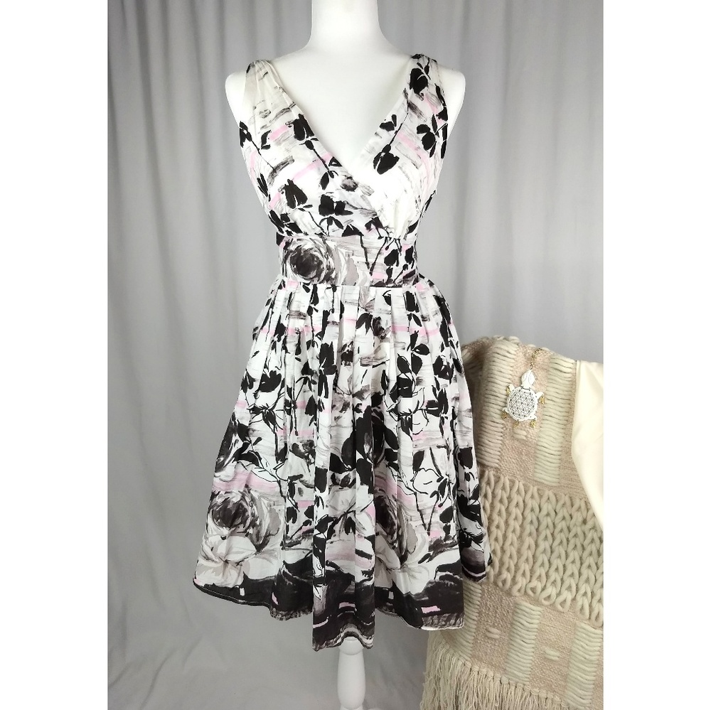 Anthropologie Pinup Fit and Flare Floral Midi Dress